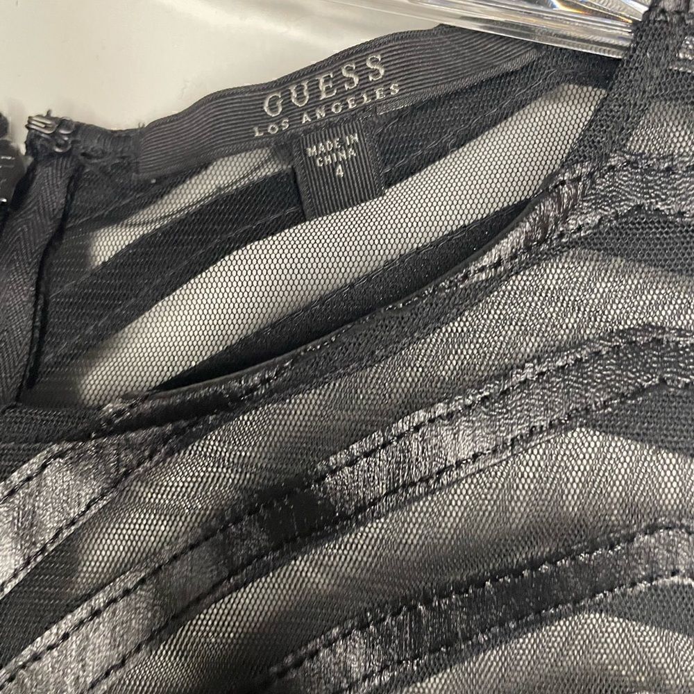 Guess Faux Leather Zebra Print Size 4 - Picture 4 of 13